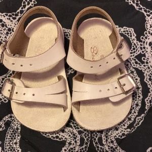 Toddler shoes